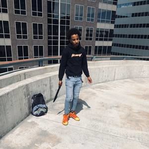 Meet your Posher, Derrick